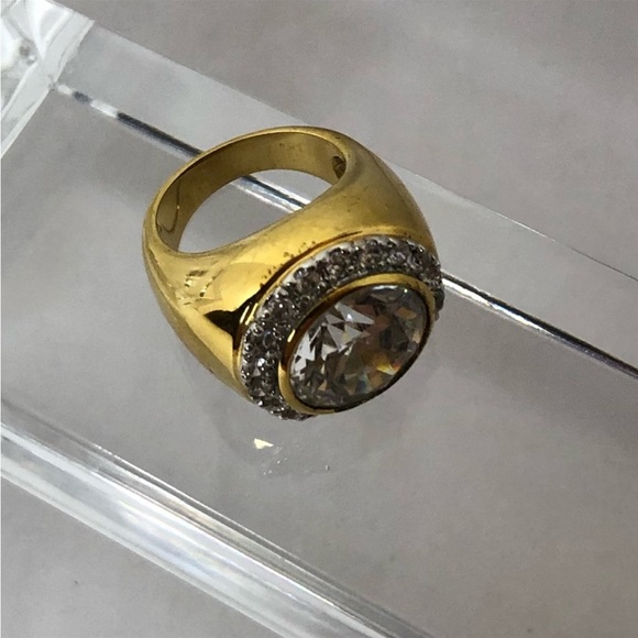 St. John Cocktail Ring - Picture 6 of 6